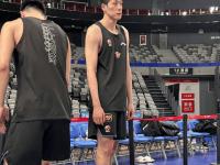 爱游戏体育在线入口-人队控卫传言欲转会，球迷震惊议论