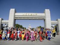 爱游戏体育在线入口-甘肃队高举团结旗帜，全队作战取胜的简单介绍