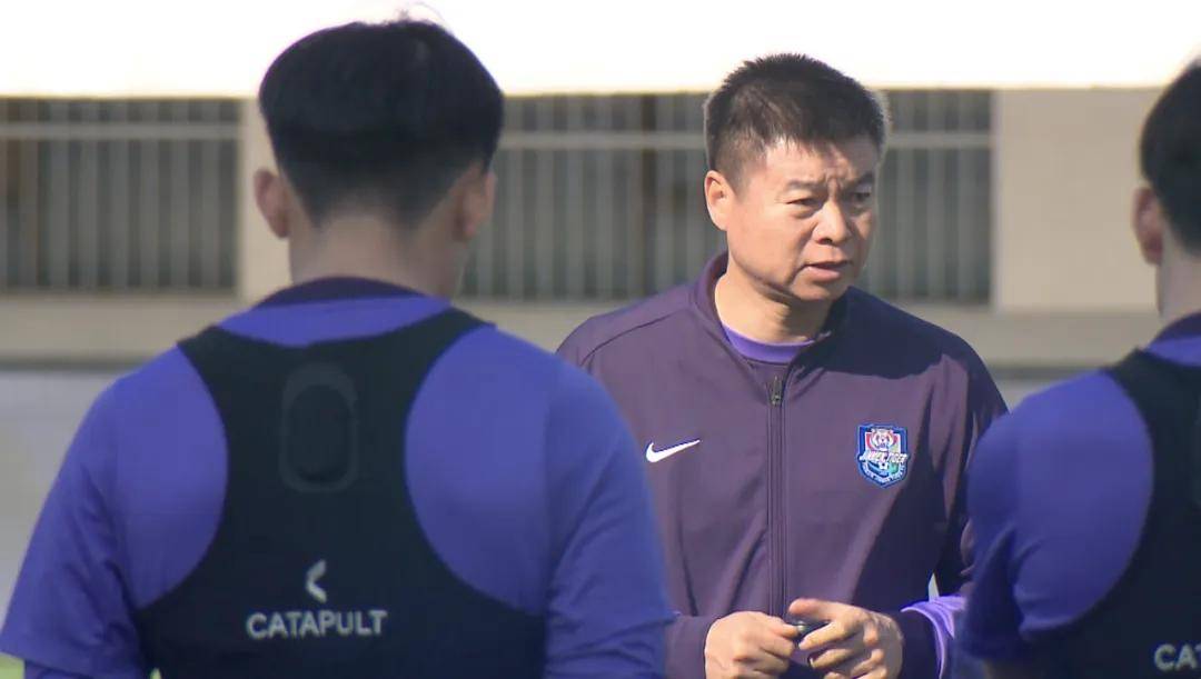 他原本已经来到津门虎试训，却最终没有留下，如今在中甲的简单介绍