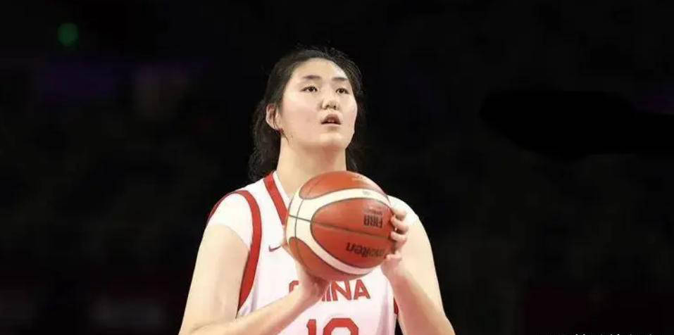 女篮李梦的离开，让深圳亚洲杯压力倍增，U19女篮或无缘张子宇(中国女篮李梦简历)