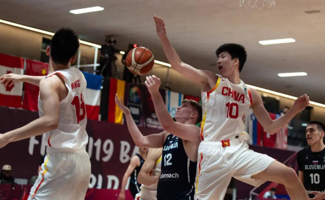 中国U19男篮遭三连败输49分淘汰赛对阵新西兰的简单介绍