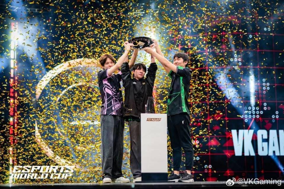 关于电竞世界杯：G2首战大胜巴西FUR，晋级下一轮的信息