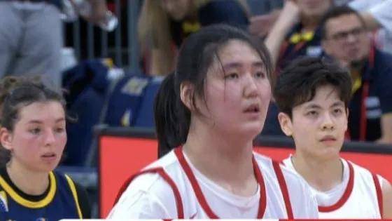 大家对张子宇期待太高了，防守是她最大短板(张子宇最新比赛)