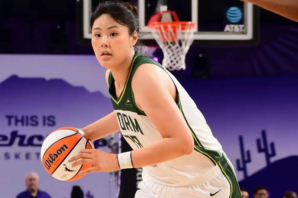 WNBA-李月汝10分8篮板飞翼末节逆转王牌未果(李月汝在wnba)